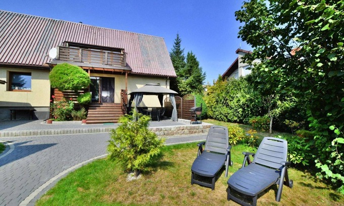 Kolobrzeg Villa | Oceanfront Holiday Villa in Kolobrzeg with Pool & Breakfast