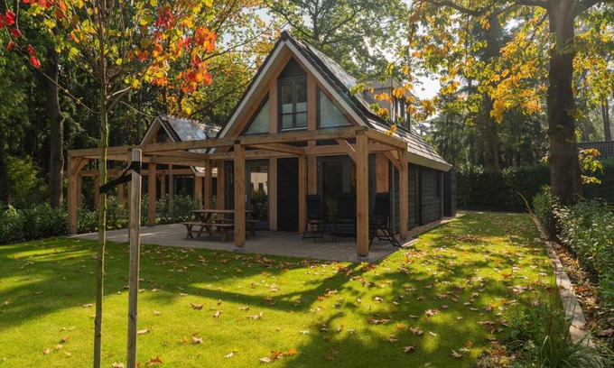 Lochem House | Inviting Holiday Home in Lochem with Private Garden Oasis