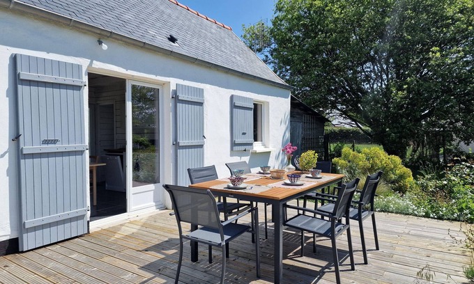 Locquirec House | Inviting Holiday Home with Garden in Locquirec