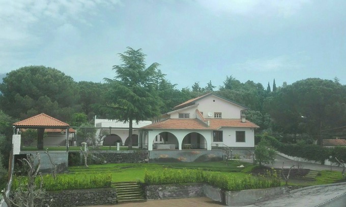 Mascalucia House | holiday home in Nicolosi. new construction
