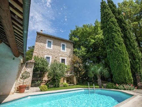 Oppede House | Beautiful Holiday Home with Pool for Family Fun