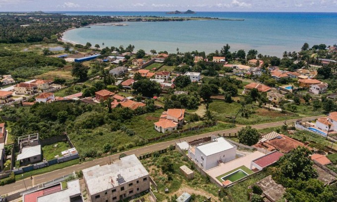 Agua Grande House | Relaxing Holiday Home in São Tomé with Oceanfront Views