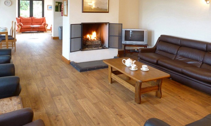 Manorhamilton House | Idyllic Holiday Home in Ireland with Breakfast & Kitchen