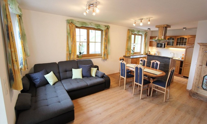 Taxenbach Apartment | Inviting Holiday Flat in a Farmhouse with Breakfast Included