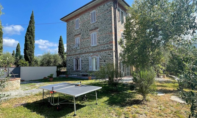 Cecina House | Relaxing Getaway at Belvilla by OYO Villa Rose