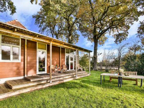Tripscompagnie House | Modern Vacation Home with Scenic Views for Your Escape