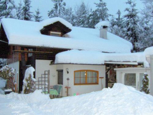Trabenig House | Relaxing Holiday Home in Wernberg with Pool & Sauna