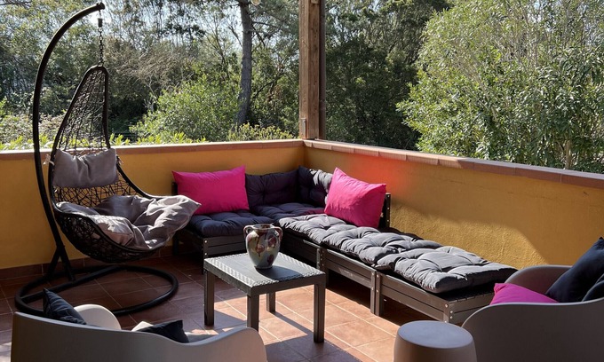 Lacona House | Villa Lampone: Pet-Friendly Retreat with Ocean View & Garden