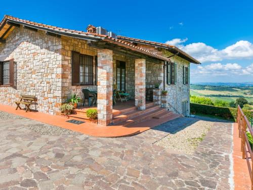 Castel San Gimignano House | Discover Casa Alfredo: 4-Star Retreat with Pool & Pets Welcome