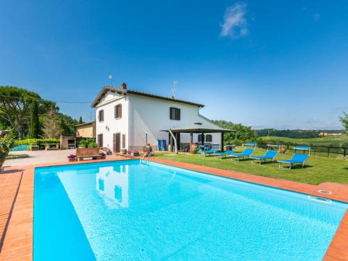San Casciano in Val di Pesa House | Inviting Holiday Home Il Poggetto with Pool & Pet-Friendly