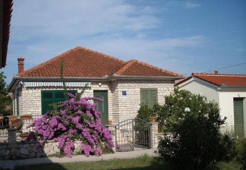 Pasman House | Cozy Holiday Home Jaroje - Steps from the Beach