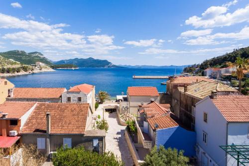 Trstenik House | Inviting Holiday Home Jasenka in Trstenik – Rated 9.6