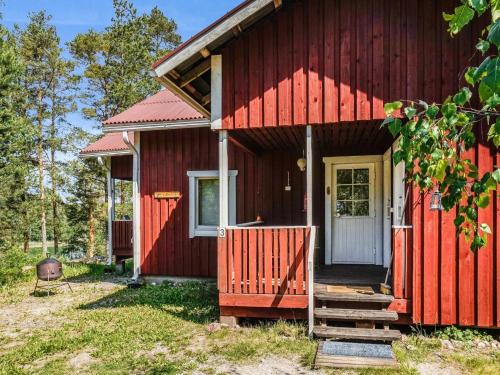 Pargas House | Relaxing Holiday Home Kalatiira 3 with Hot Tub & Pets Welcome
