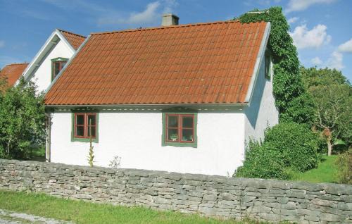 Katthammarsvik House | Comfortable Home in Katthammarsvik with Family-Friendly Kitchen