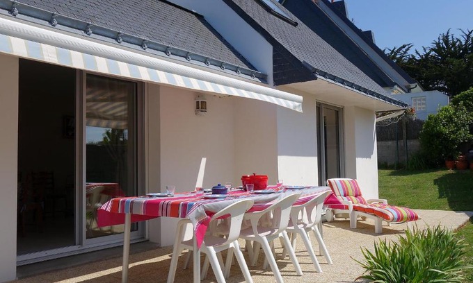 La Trinite-sur-Mer House | Pet and Child Friendly Getaway at Holiday Home Kerdual