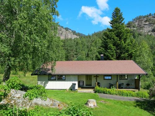 Nissedal House | Oceanfront Holiday Home Dalsnipen - 10/10 Guest Rated!