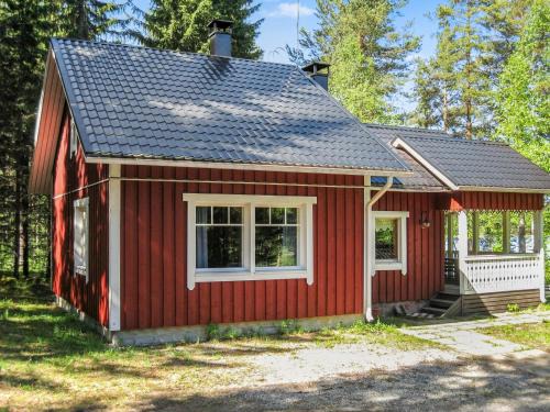 Koli National Park House | Family-Friendly Holiday Home Koivupirtti with Hot Tub