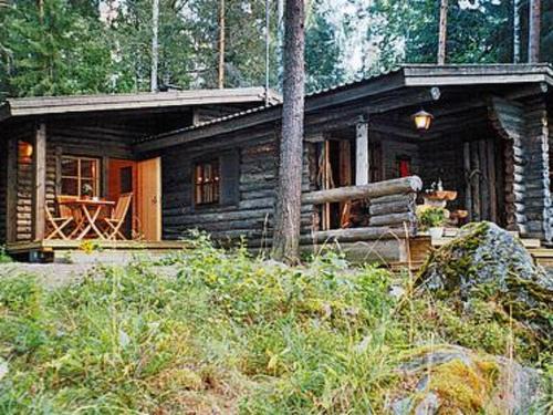 Asikkala House | Relaxing Retreat at Holiday Home Kultaranta with Hot Tub