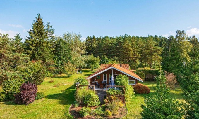 Øksenmølle House | Cozy Holiday Home Lærkevej VI: Pet-Friendly Retreat
