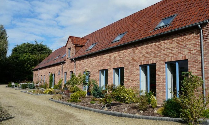 Tournai House | Pet-Friendly Holiday Home L'Aubépine with Kitchen & Kids’ Amenities