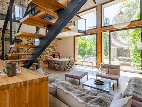Saint-Pair-sur-Mer House | Family-Friendly Holiday Home La Gicquelière Awaits You
