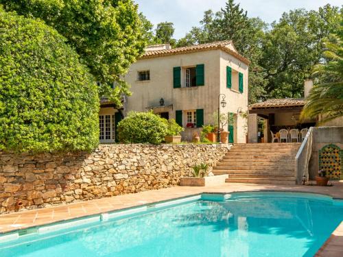 La Garde-Freinet House | Family-Friendly Holiday Home L'Oliverede with Pool Access