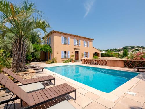 Sainte-Maxime House | Idyllic Holiday Home La Bastide Rose with Pool & Pet Friendly
