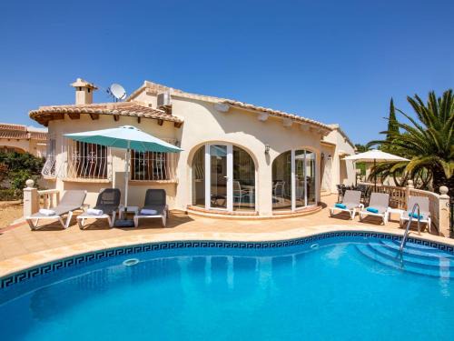 Media Luna House | Family-Friendly Getaway at Holiday Home La Cala by Interhome
