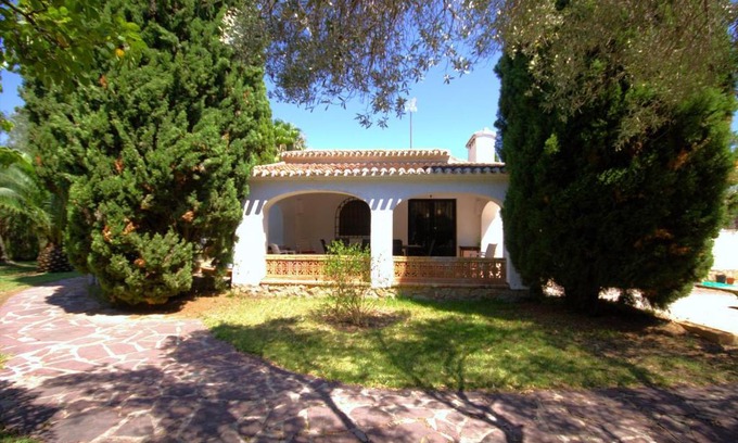 Javea Villa | Inviting Holiday Home La Cartuja with Pool & Pet-Friendly Stay
