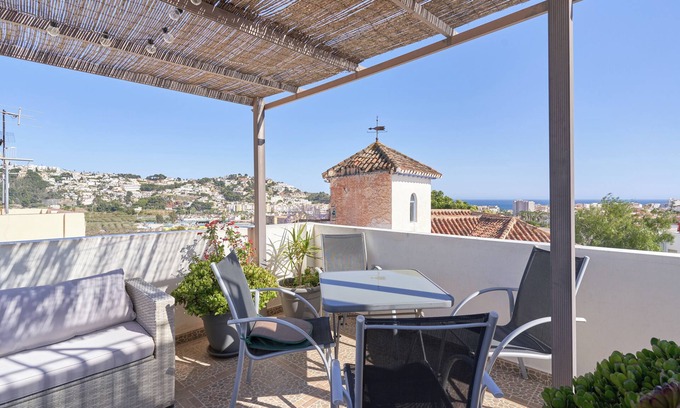 Almunecar House | Tranquil 'La Casa Armoniosa' with Ocean View & Modern Amenities