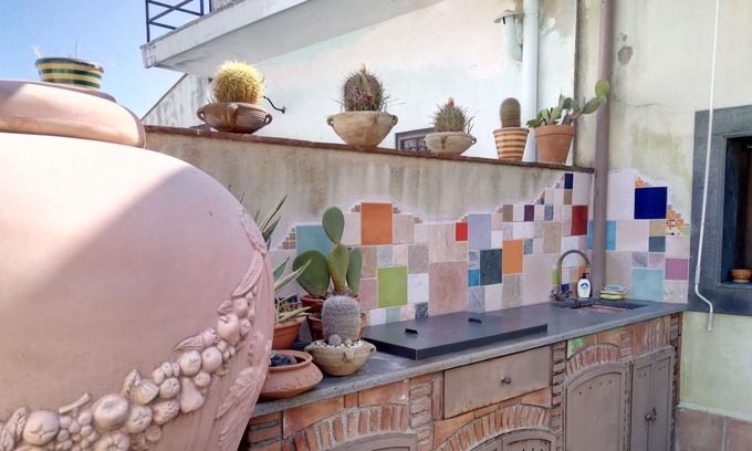 Santa Tecla House | Holiday home La Giara in a beautiful fishermen village in Sicily