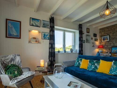 Porspoder House | Pet-Friendly Holiday Home Grande Roche with Kitchen Facilities