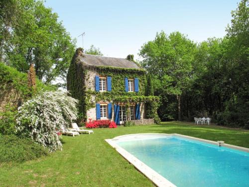 Lepinas House | Inviting Holiday Home La Terrade - CUI100 with Pool & Pets