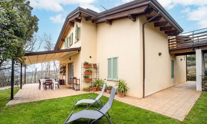 Valfabbrica House | Relaxing Holiday Home "Le More - Casa Zara" with Wi-Fi