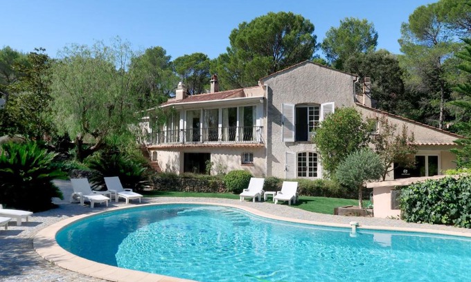 Frejus House | Premier Holiday Home Le Murier with Pool & 10/10 Ratings