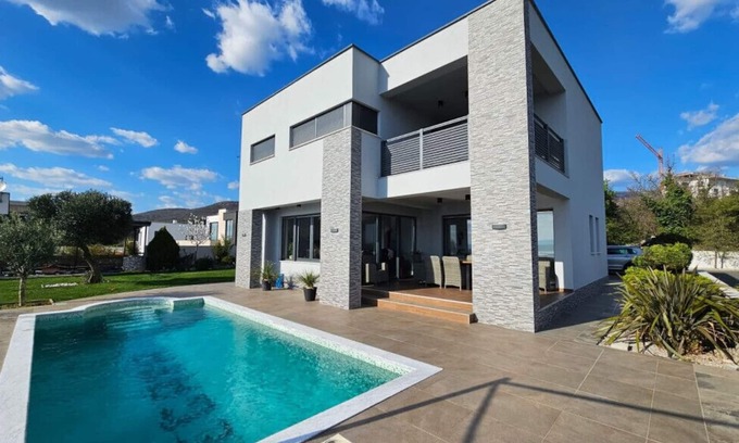 Crikvenica Villa | Holiday Home Legara with pool by Villas Guide