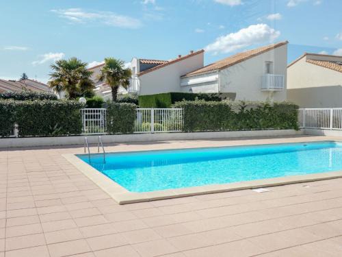 Vaux-sur-Mer House | Family-Friendly Les Jardins de l'Océan with Pool & Ocean View