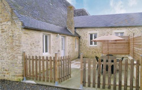 Deux-Jumeaux House | Cozy Home in Deux-jumeaux with Kitchen for Family Fun
