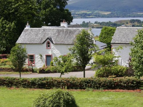 Alexandria House | Family-Friendly Holiday Home Lorn Mill-2 by Interhome