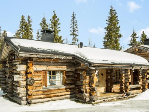 Lampivaara House | Pet-Friendly Retreat: Holiday Home Luostonseita 1