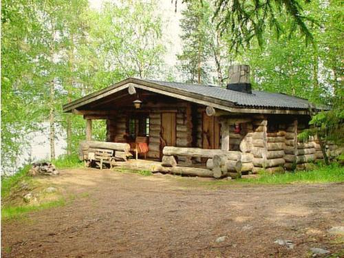 Asikkala House | Relaxing Holiday Home Mäkitorppa with Hot Tub & Kitchen