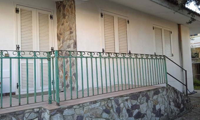 Assemini House | Cozy M P Home with Shared Garden and Family-Friendly Amenities