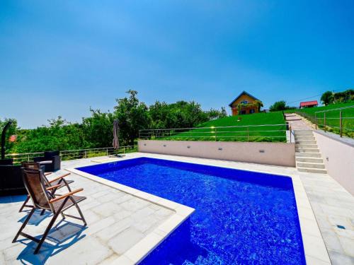 Brckovljani House | Family-Friendly Holiday Home Madera with Pool & Kitchen