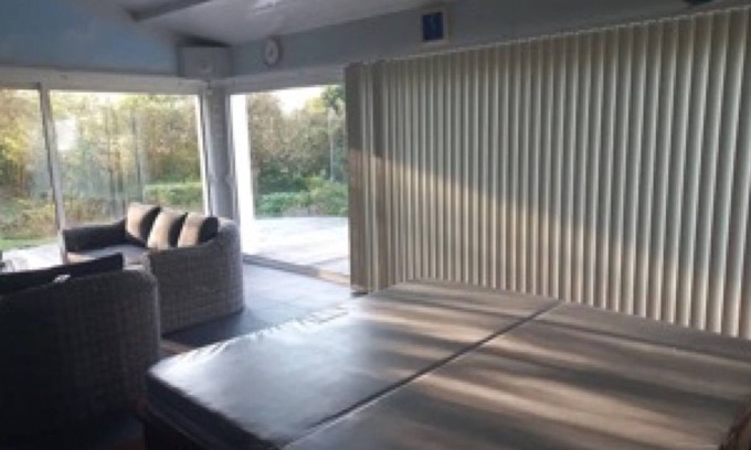 Saint-Gervais House | Holiday Home 'Maison Avec Spa-sauna Et Jardin' with Shared Terrace, Private Garden and Wi-Fi