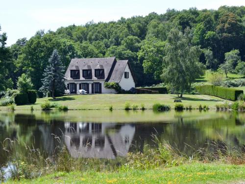 Pionnat House | Family-Friendly Holiday Home Marchives - Perfect for Pets