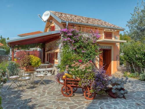 Polje House | Family-Friendly Holiday Home Maria - MLK171 Awaits You