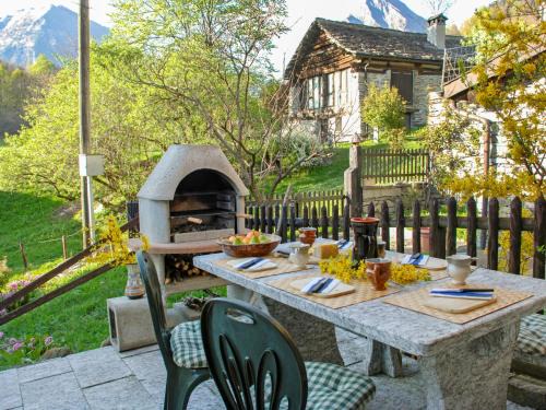 Blenio House | Family-Friendly Holiday Home Marianne for Your Perfect Getaway