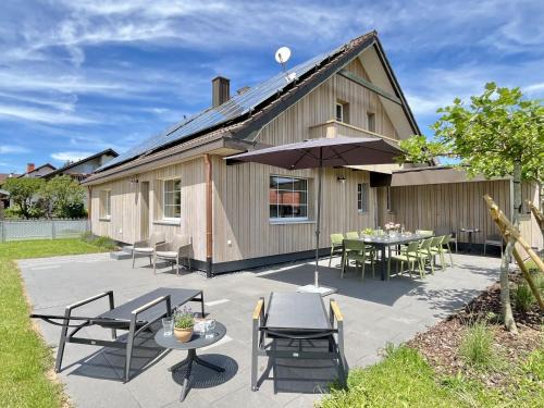 Loffingen House | Holiday Home Melvill by Interhome