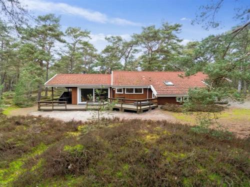 Dueodde House | Cozy Holiday Home Micaela: Steps from the Sea in Bornholm