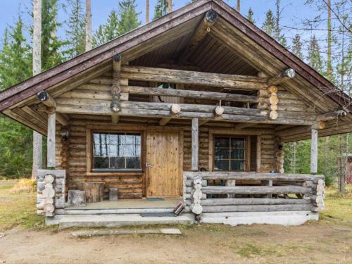 Hankasalmi House | Inviting Holiday Home Mikko: Pet Friendly with Hot Tub